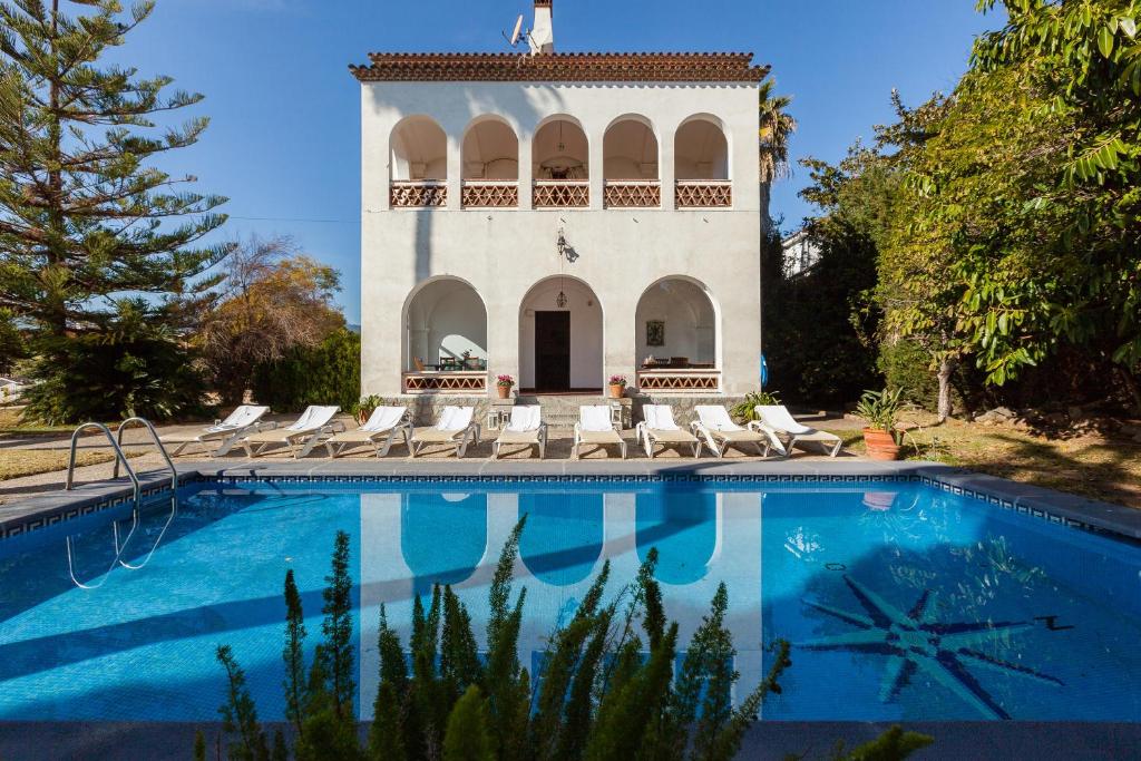 Villa Maresme modern private wedding venue near Barcelona