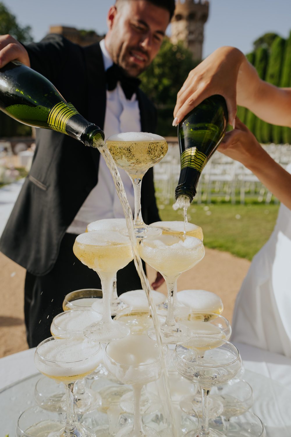 Jewish wedding in Spain, couple portrait