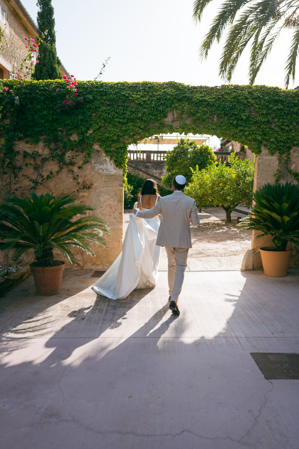 Jewish wedding in Spain, ceremony detail