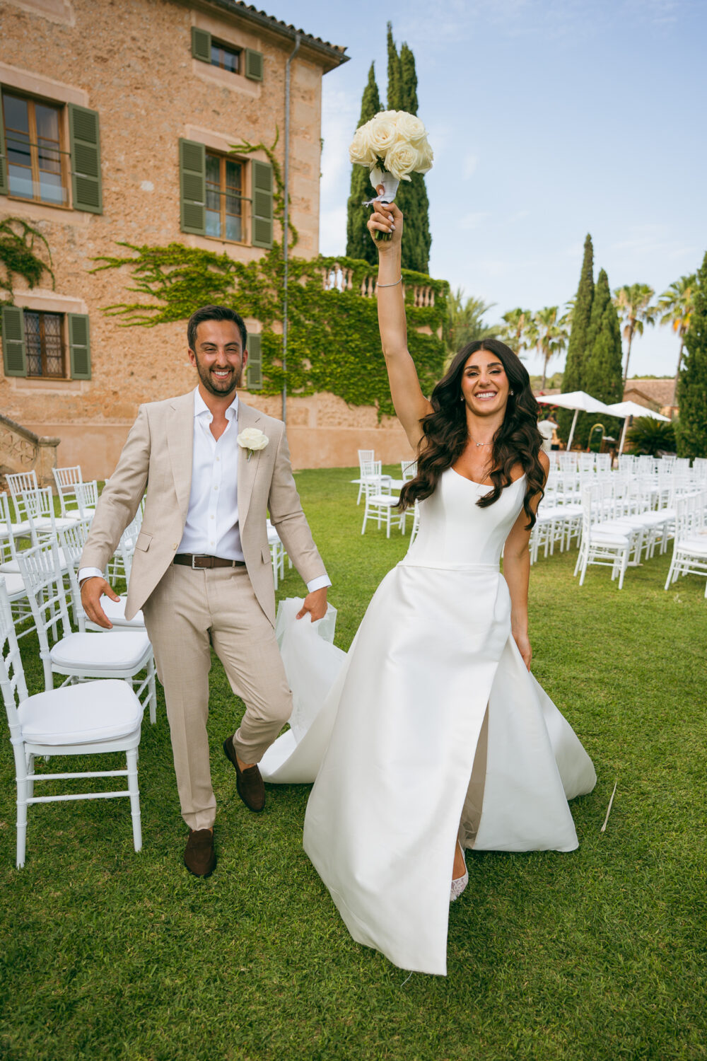 Jewish wedding photographer Spain, dancing at the hora